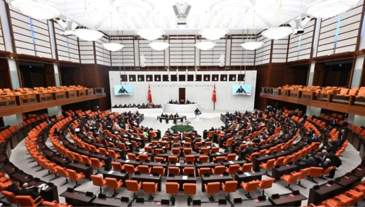 Muhalefetin TBMM’ye sunduğu asgari ücret ve yoksulluk ile ilgili önerileri, AK Parti ve MHP oylarıyla reddedildi