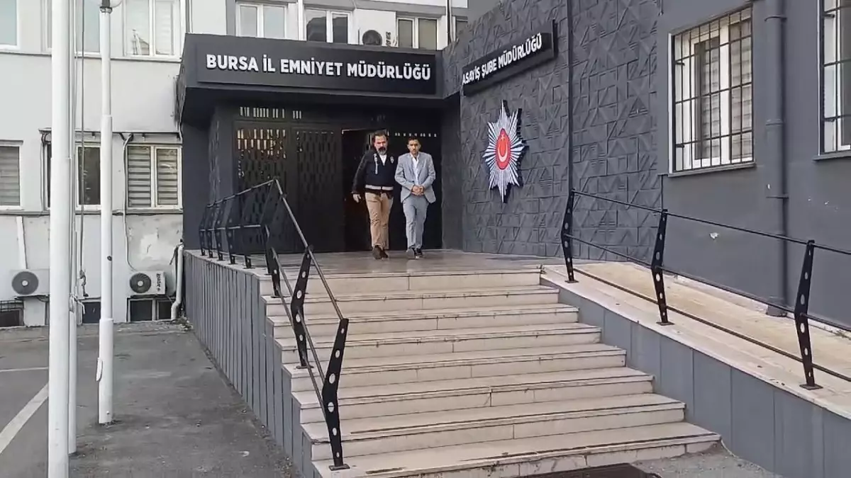 Bursa’da Aranan Hırsızlık Şüphelisi Yakalandı