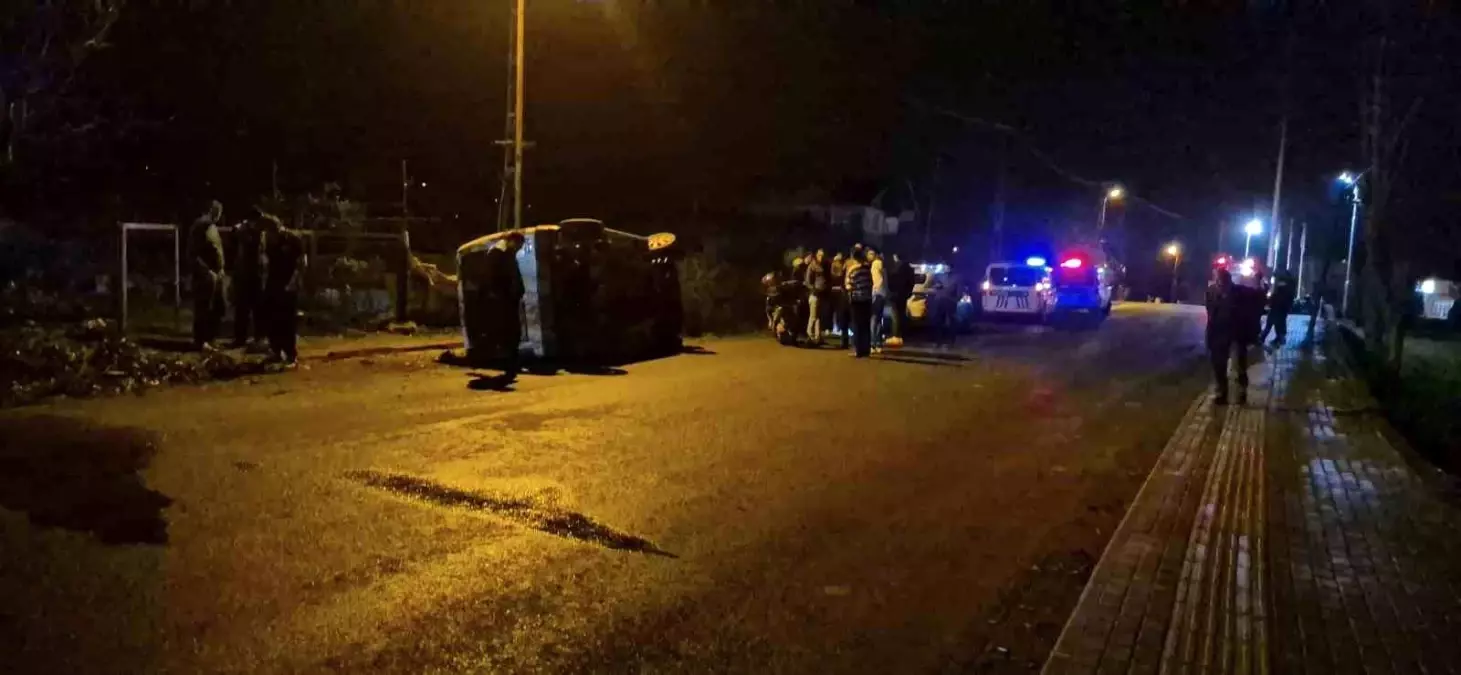 Bartın’da Devrilen Araçtan Kaçan Gençler Bulundu