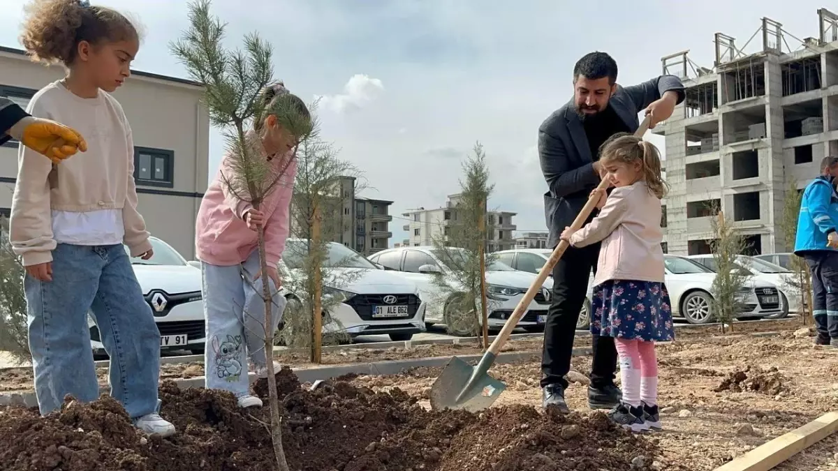 Adıyaman’da 8 Mart Dünya Kadınlar Günü Fidan Dikim Etkinliği Düzenlendi